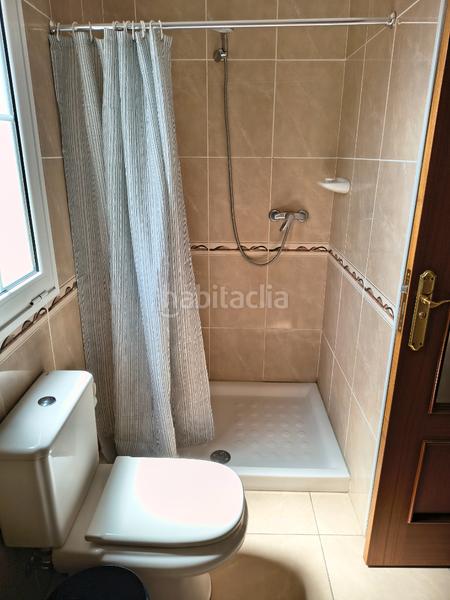 Foto 939f70a1-3f9c-4c69-bbd2-3b39b286ffc9. Alquiler casa pareada se alquila exclusivo chalet pareado con jardín y piscina comunitaria en La Quinta – en Santa Úrsula