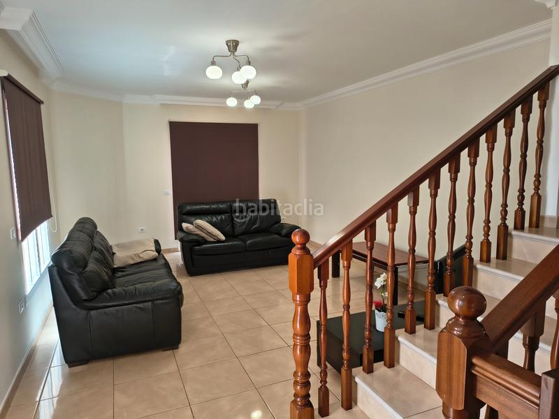 Foto b699ef24-7bf6-4361-a3c5-ffccc7fa1a30. Alquiler casa pareada se alquila exclusivo chalet pareado con jardín y piscina comunitaria en La Quinta – en Santa Úrsula
