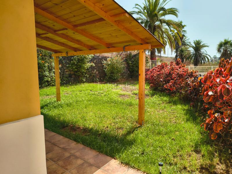 Foto ccfa0143-4dd9-4fb1-9862-8b041bf24204. Alquiler casa pareada se alquila exclusivo chalet pareado con jardín y piscina comunitaria en La Quinta – en Santa Úrsula