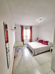 Miete Etagenwohnung  Calle 26 de diciembre. Habitación en alquiler para estudiantes o jóvenes trabajadores –