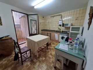 Casa aparellada a Tarazona. Casa en tarazona para entrar a vivir