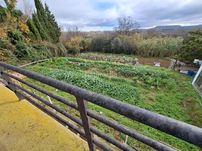 Foto 7885eada-ff5d-45b3-afcb-9b9d1b99a5ba. Casa en Novallas