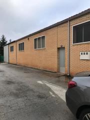Fabrikhalle in Ólvega