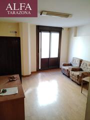 Pis a Tarazona. Piso en venta con tres dormitorios, comedor, cocina y baño