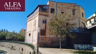 Etagenwohnung in Tarazona. Piso para reformar con terraza