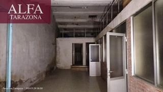 Fabrikhalle in Tarazona. Dos locales unidos de 400 metros