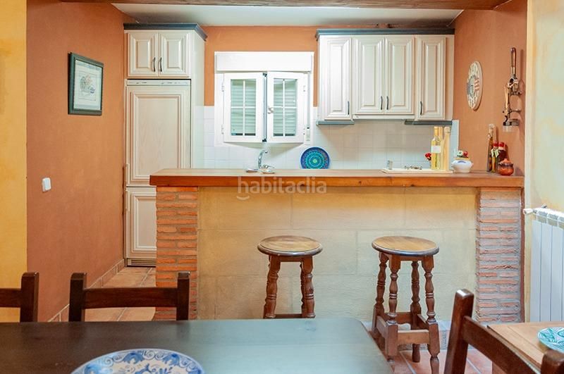 Foto c7b4bded-ffe0-4b54-8d1f-62a906d9851a. Casa amb calefacció a Vera de Moncayo