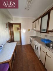 Flat in Tarazona. Piso amueblado para entrar a vivir