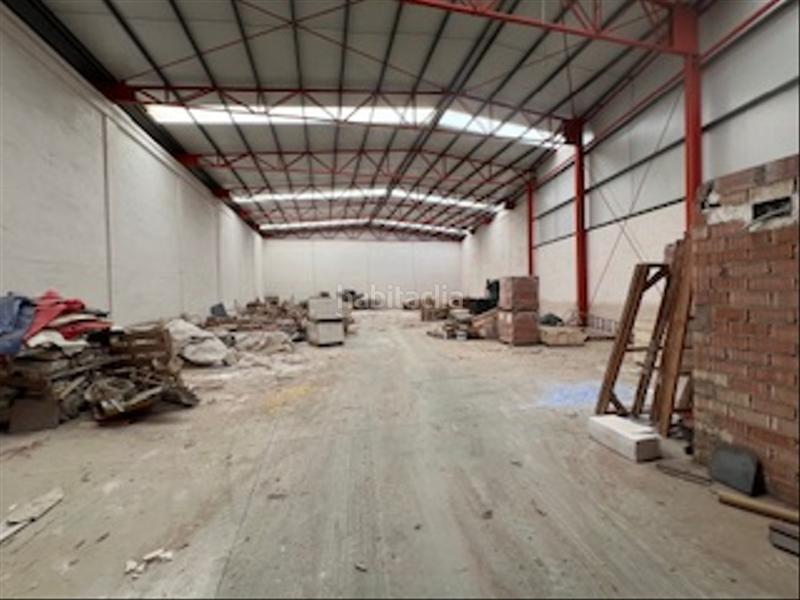 Foto 4dd19bb9-6f53-4142-8af3-5fcb541a1448. Nave industrial nave en casetas en Paseo Independencia Zaragoza