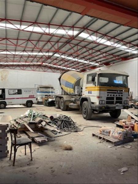 Foto df8a334b-9044-46f7-b25d-d4dd5b4d48e1. Nave industrial nave en casetas en Paseo Independencia Zaragoza