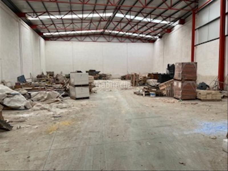 Foto eb4e61ca-91d1-45d5-a1db-834dd2c89d08. Nave industrial nave en casetas en Paseo Independencia Zaragoza