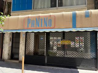Local Comercial en Calle de la Manifestación 21