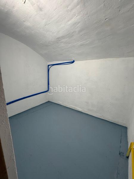 Foto c4a81fad-73ef-421f-963f-e07b92feabf2. Location local commercial dans calle de la manifestación 21 dans Zaragoza