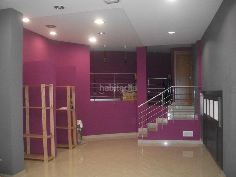 Foto 0b2c1c5d-f050-45cd-a9b6-e9452f16324c. Alquiler local comercial en Plaza España - Corte Inglés Vigo