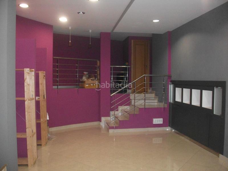 Foto c41a1bfa-c903-4813-a9cc-8f84cc638bf7. Alquiler local comercial en Plaza España - Corte Inglés Vigo