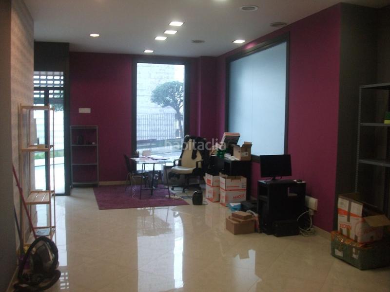 Foto 0740326a-9904-4f79-8437-20a536711352. Lloguer local comercial a Plaza España - Corte Inglés Vigo