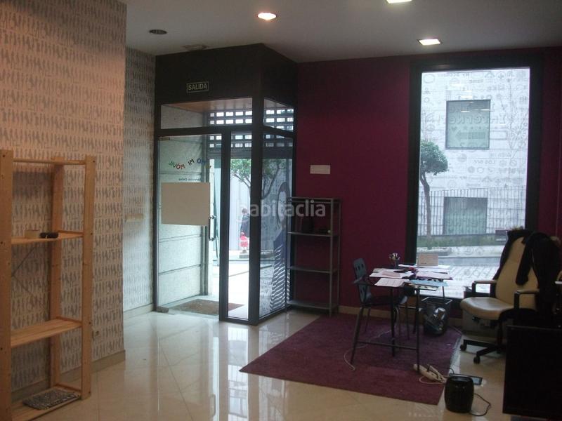 Foto 32585cd5-e1c6-4503-b013-00e9e61f2dbe. Lloguer local comercial a Plaza España - Corte Inglés Vigo