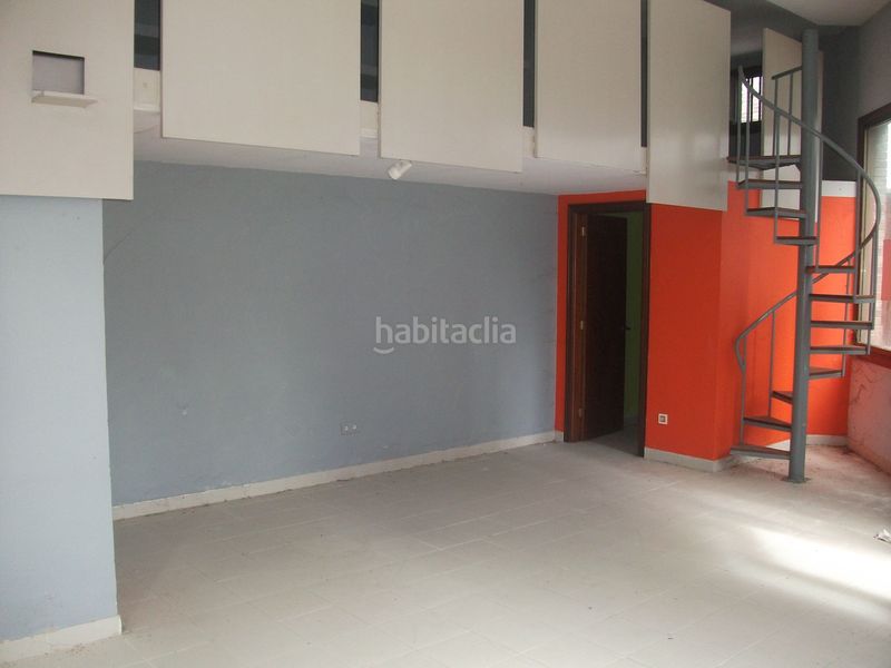 Foto b64717d5-d6ba-4aa4-a509-a5da042a806a. Local comercial a O Castro Vigo