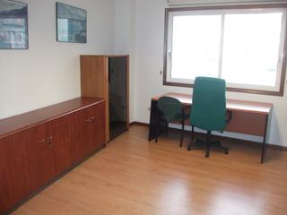 Bureau à Rúa do Doutor Cadaval