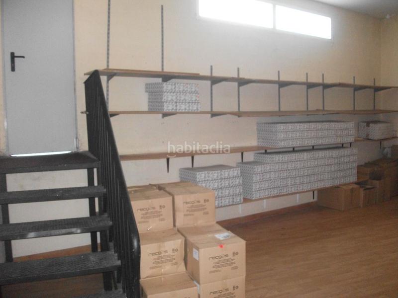 Foto 63d80ca3-da80-4a7f-8e59-3b7b03a8c94d. Local commercial dans O Castro Vigo