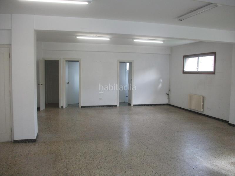 Foto 1ea6fbb1-1ac8-4593-9886-db2677019873. Rent business premise in Lavadores Vigo