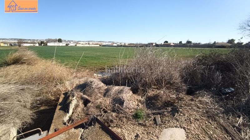 Foto c36fa124-3ae4-4fef-a191-2db6b037b061. Finca rústica a Pinseque