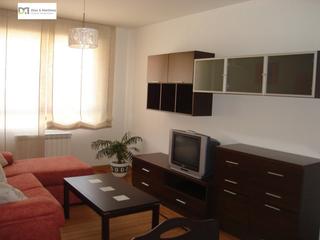 Appartement à San Andrés del Rabanedo Pueblo. Apartamento amueblado exterior en san andres