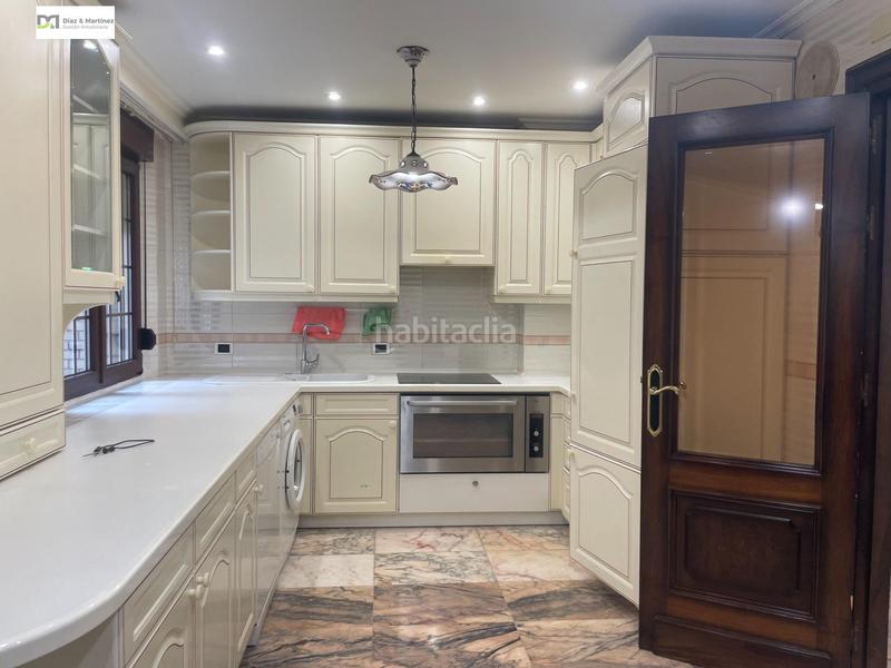 Foto 08c4f076-e336-4410-9e6a-342d2861f635. Alquiler piso excelente vivienda de 5 dormitorios en la inmaculada en León