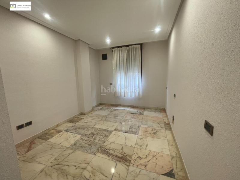Foto 9634272e-5267-457b-b285-d51f7425aaf7. Alquiler piso excelente vivienda de 5 dormitorios en la inmaculada en León