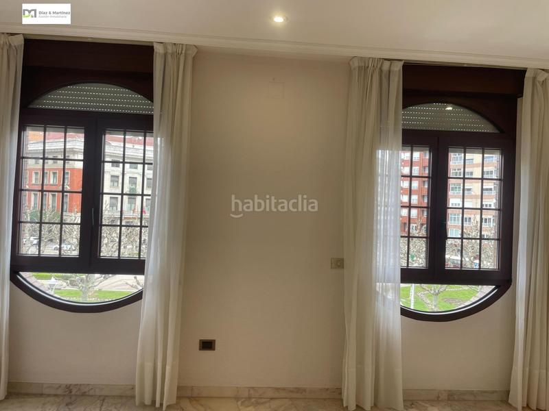 Foto ebfa11fa-371a-4553-ae94-cbebddad41a0. Alquiler piso excelente vivienda de 5 dormitorios en la inmaculada en León