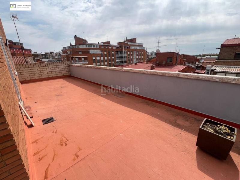 Foto 23c97f0d-93b1-4110-8b16-10ba0f7d1c18. Rent duplex with parking in San Claudio - La Chantría León