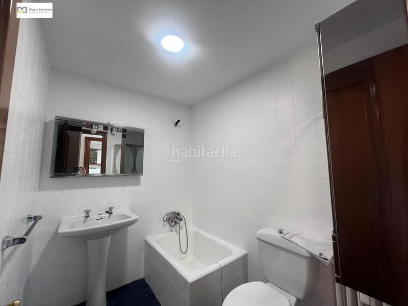 Foto 7873a80a-47c4-49f5-8c75-124dc5c1ef9a. Rent duplex with parking in San Claudio - La Chantría León