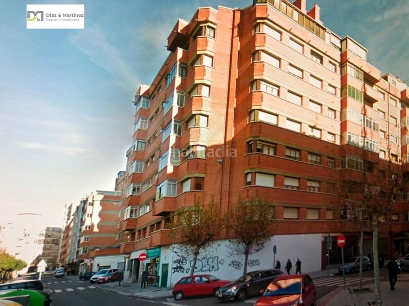 Foto 1f76432e-7d66-461f-87c2-cb532e7d2db3. Local comercial a San Claudio - La Chantría León