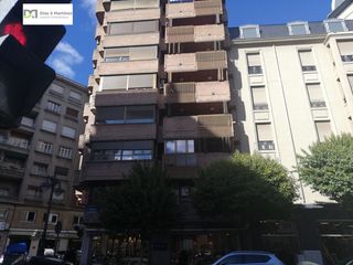 Alquiler Oficina en Centro Ciudad. Interesante oficina bien situada