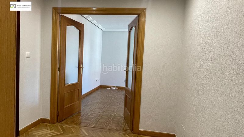 Foto 1a6bec39-d00e-410a-832a-d90d822515c9. Pis amb calefacció a Centro Ciudad León