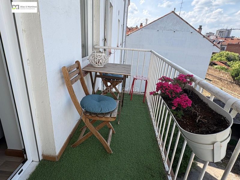 Foto 93705e70-eb20-4d3b-804f-6ef12bcb61d5. Lloguer apartament amb calefacció a La Lastra León