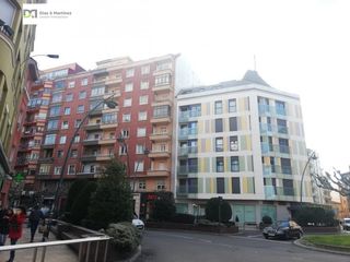 Location Appartement à San Claudio - La Chantría. Apartamento con garaje en el centro