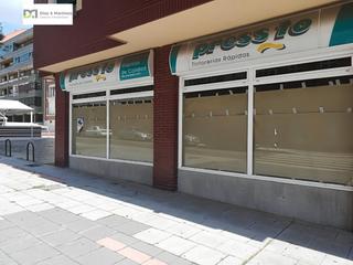 Location Local commercial à Las Eras de Renueva. Local acondicionado en esquina