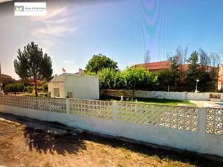 Terreny residencial a Villaquilambre. Solar urbano villamoros