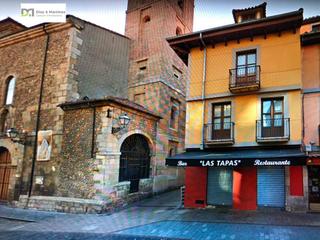 Appartement à Casco Antiguo. Se vende apartamento con ascensor en el barrio humedo