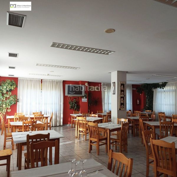 Foto 1a126539-a280-43d6-ae70-924dbe3b013e. Local comercial a Robla (La)