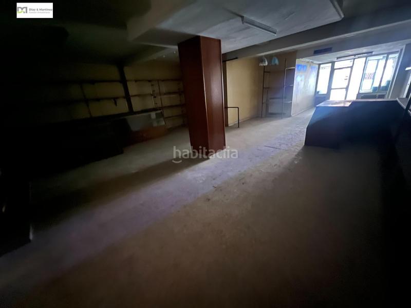 Foto a582a27b-1752-4b91-b47b-55181d9e583c. Local comercial  de 150 m2 en planta con baño en León