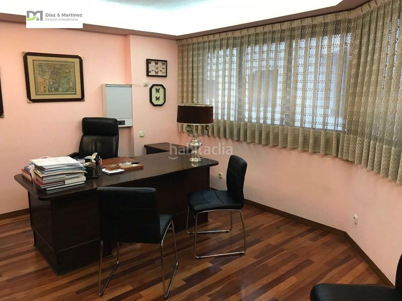 Foto cb14cc61-bef2-4859-8529-4fbd099b9a9e. Office space with heating in Centro Ciudad León