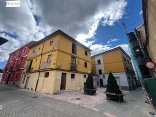 Edifici a Casco Antiguo. Edificio para reformar en casco historico de león