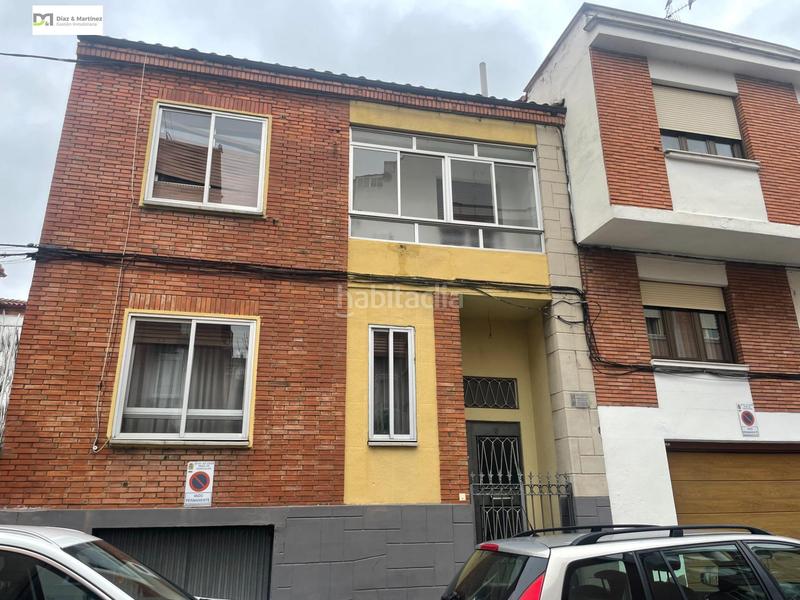 Foto f1af00f1-f307-410d-9035-cca2f4bb26c1. Casa con riscaldamento parcheggio in San Mamés - La Palomera León