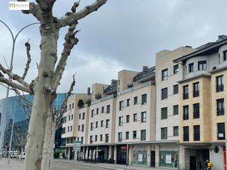 Aparcament cotxe a Centro Ciudad. Garaje en reyes leoneses
