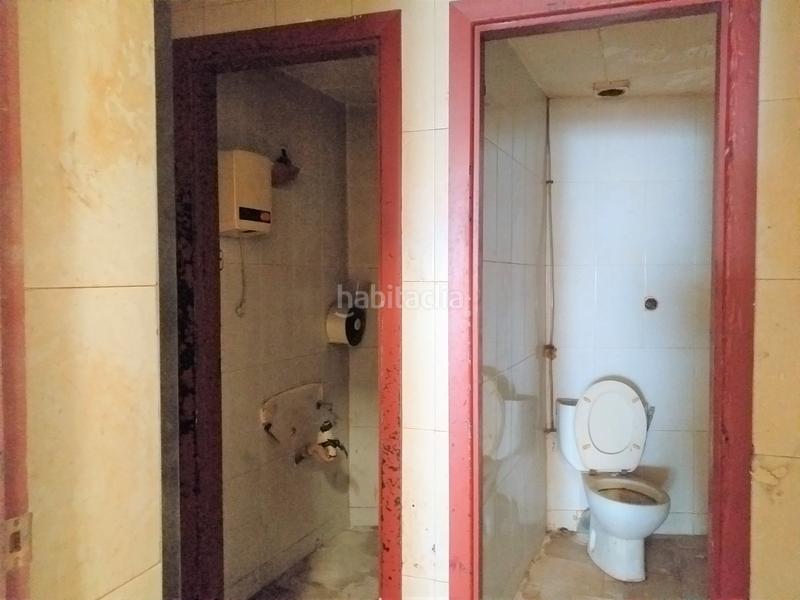 Foto 2857ecd8-b4ba-4fb2-bf6a-46693b78c1f2. Rent business premise in carrer de torns 26 in Sants-Badal Barcelona