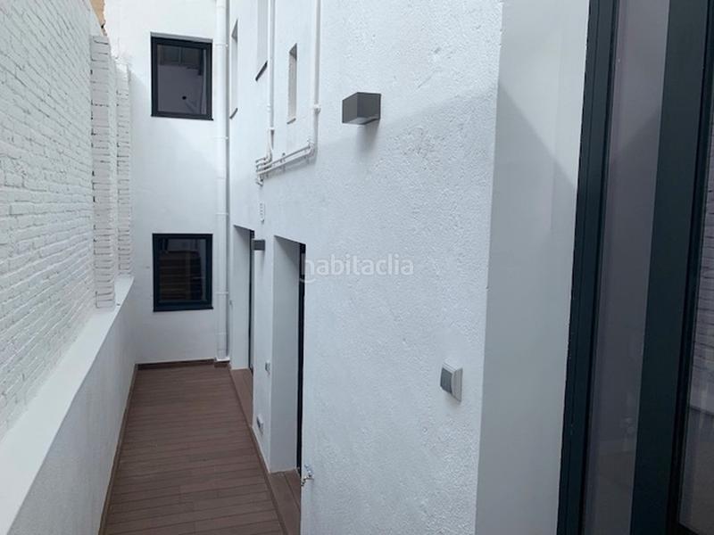 Foto 05dc34d2-c715-443c-b917-156c4e3023f6. Pis a carrer d'amílcar 129 a La Font d´en Fargues Barcelona