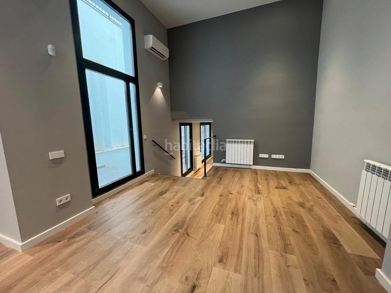 Foto 1f368934-aa79-406e-a966-ebab13e725aa. Pis a carrer d'amílcar 129 a La Font d´en Fargues Barcelona