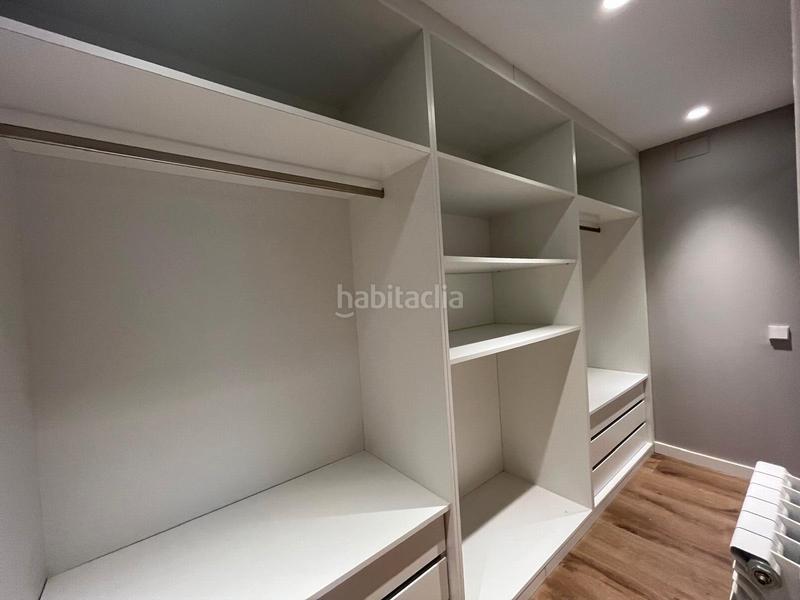 Foto 302114aa-8c9c-4909-8ac8-6b6b02a73638. Pis a carrer d'amílcar 129 a La Font d´en Fargues Barcelona